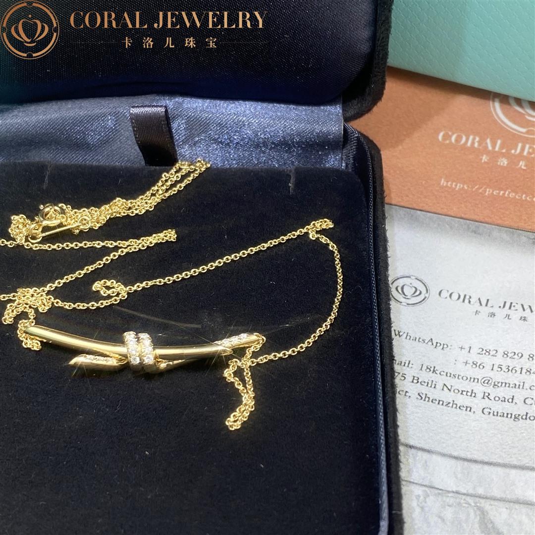 Tiffany Knot Pendant in Yellow Gold with Diamonds