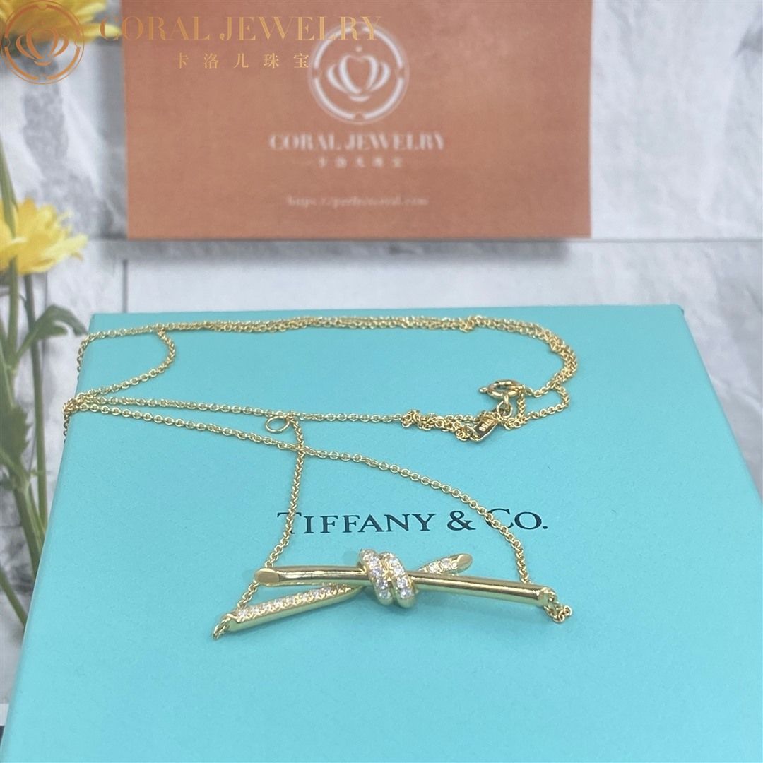 Tiffany Knot Pendant in Yellow Gold with Diamonds