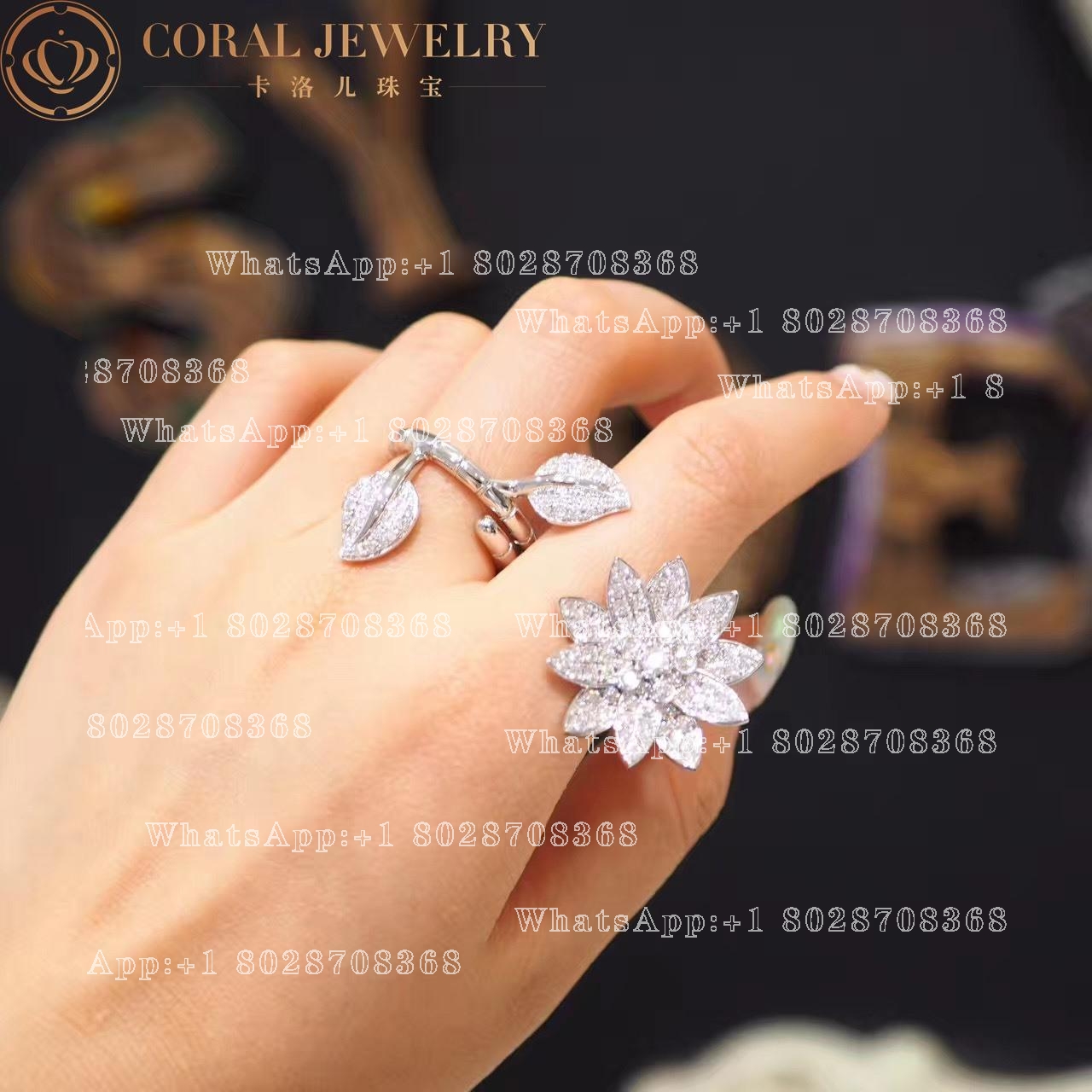 Van Cleef & Arpels Lotus Between the Finger Ring™ White gold, Diamond Vintage Style