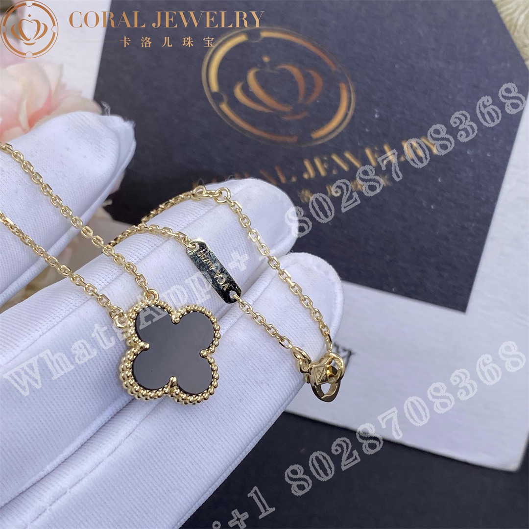 Van Cleef & Arpels Vintage Alhambra pendant Yellow gold, Onyx VCARA45800 - Image 3