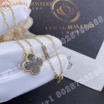 Van Cleef & Arpels Vintage Alhambra pendant Yellow gold, Onyx VCARA45800 - Image 4