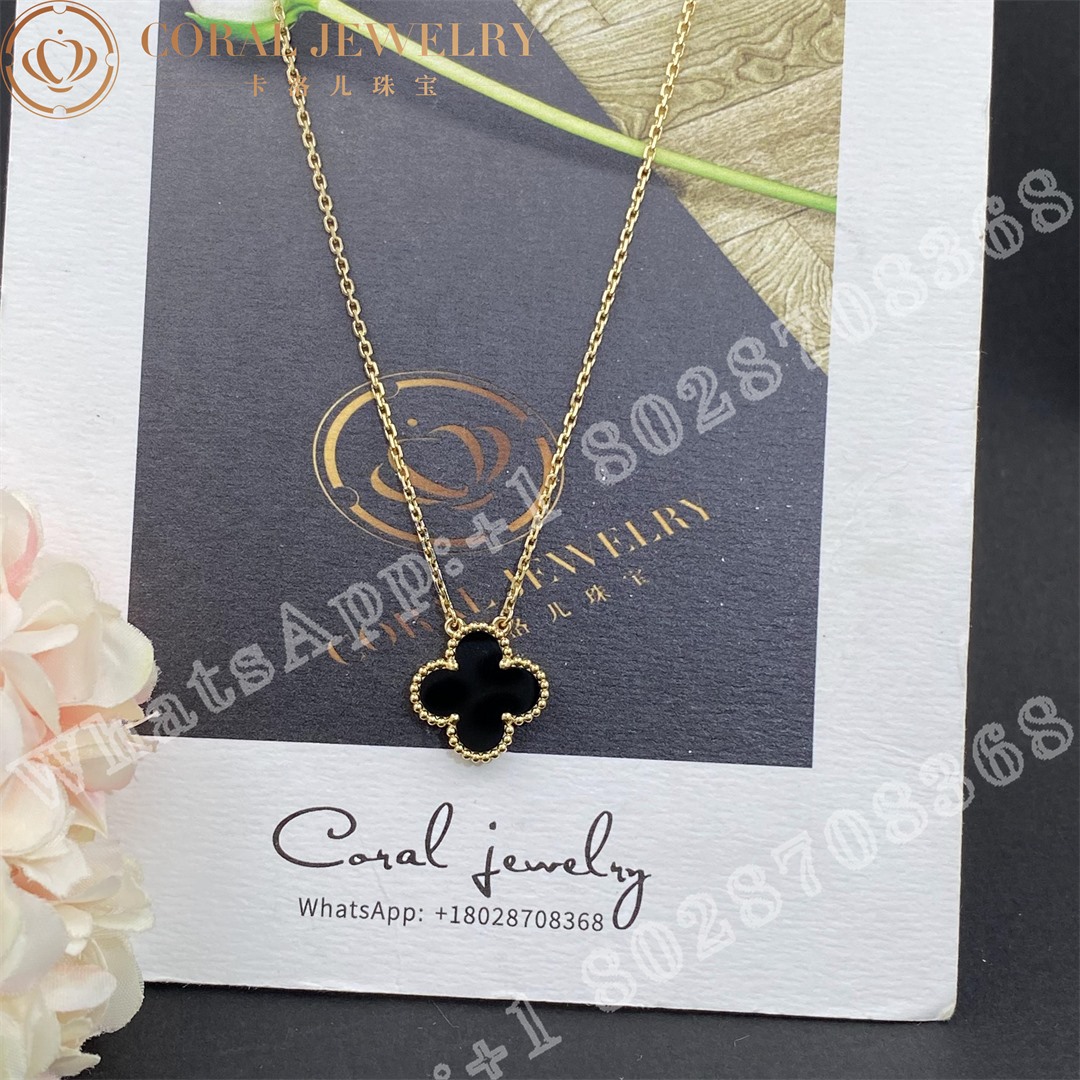 Van Cleef & Arpels Vintage Alhambra pendant Yellow gold, Onyx VCARA45800 - Image 5