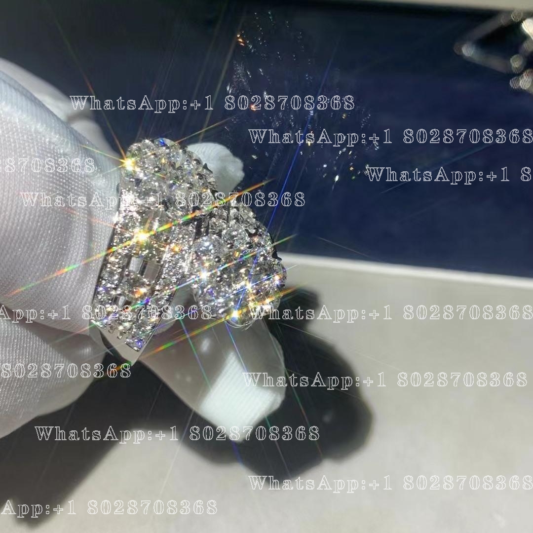 Van Cleef & Arpels Snowflake ring Platinum, Diamond VCARO3RG00