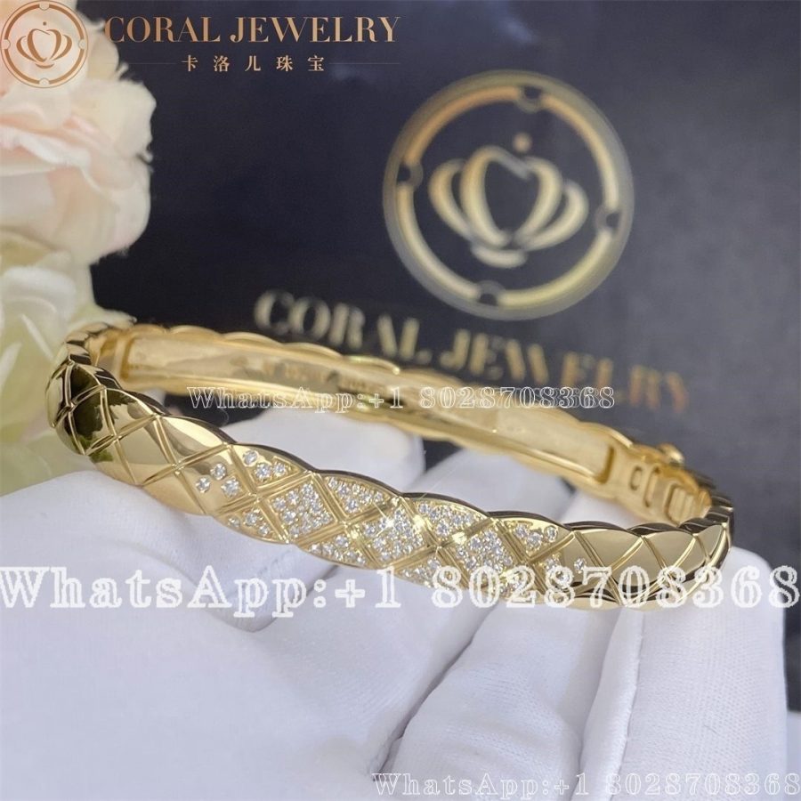 Chanel Coco Crush Bracelet Quilted Motif, 18k Yellow Gold, Diamonds J11140 - Image 4