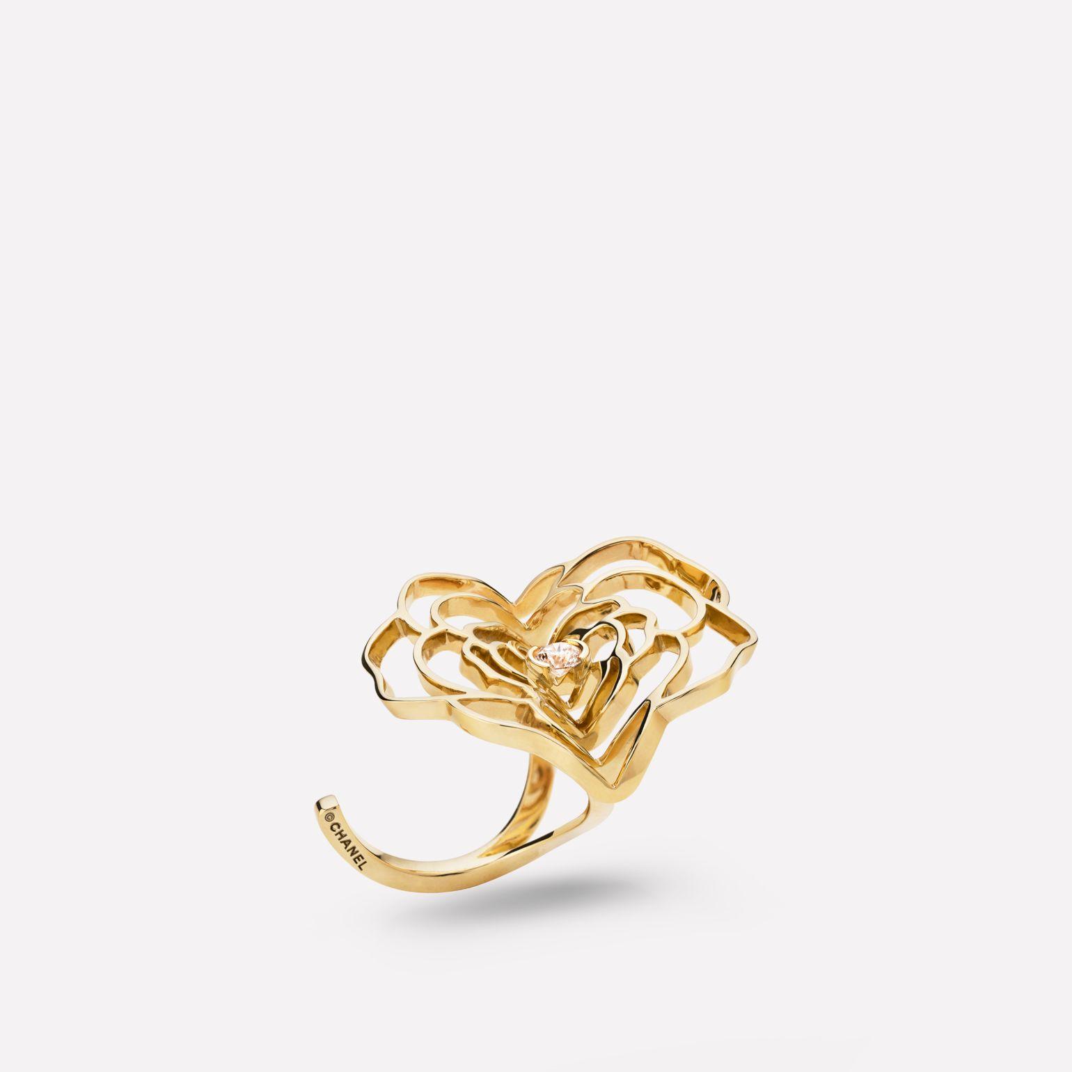 Chanel Pétales de Camélia Ring 18k Yellow Gold, Diamonds J11669