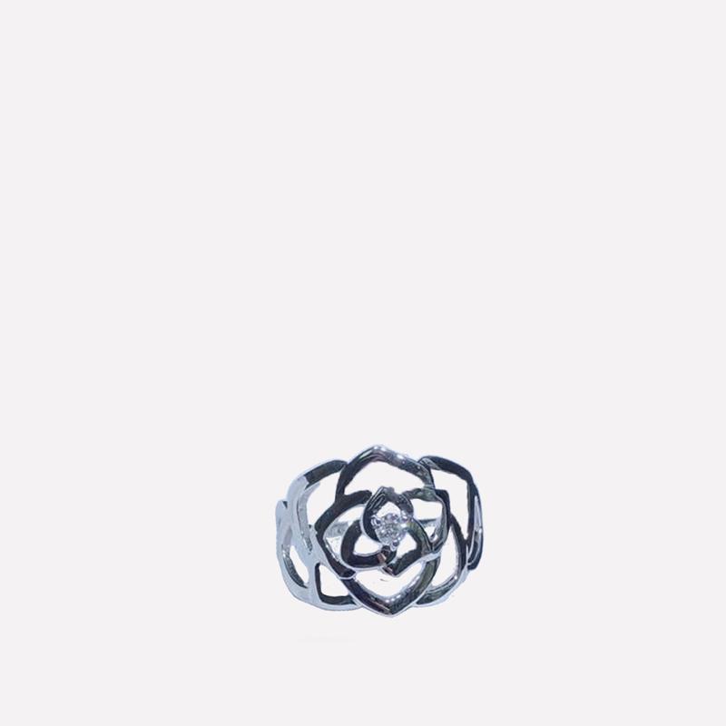 Chanel Camelia Ajoure Ring In White Gold And Diamonds