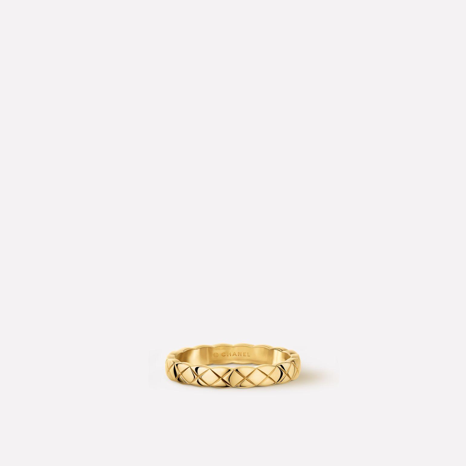 Chanel Coco Crush Ring Quilted Motif, Mini Version, 18k Yellow Gold J11794