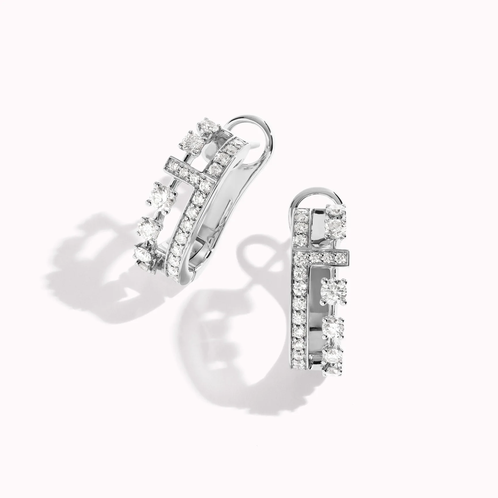 Marli Avenues Post Earrings In White Gold Aven E10