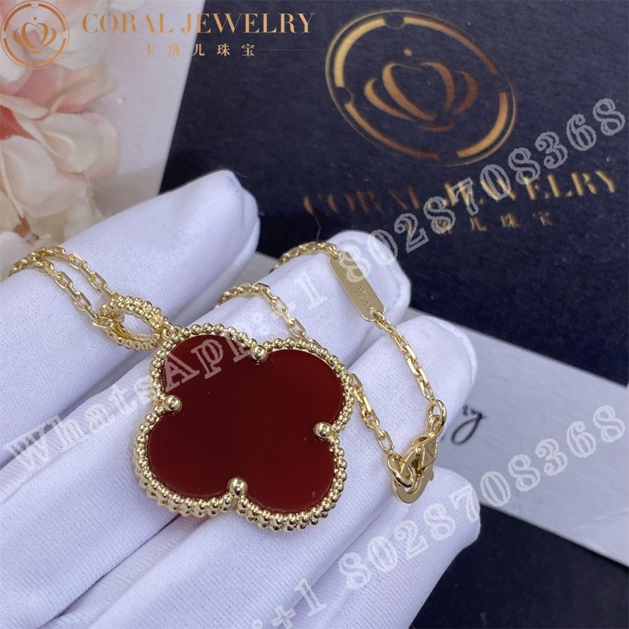 Van Cleef & Arpels Magic Alhambra long necklace, 1 motif Yellow Gold,  Carnelian VCARO49N00 - Image 3