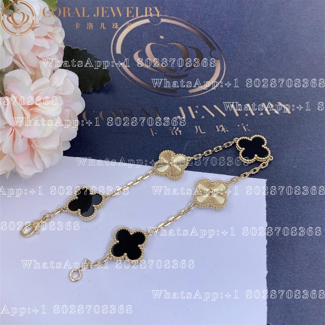 Van Cleef & Arpels Vintage Alhambra bracelet, 5 motifs Yellow gold Guilloché and Onyx