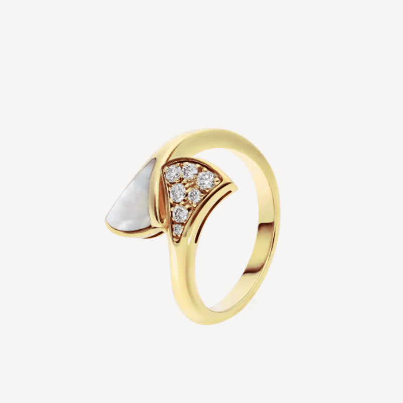 Bulgari Divas' Dream ring in Yellow gold, mother of pearl and diamonds Ref.: 353800