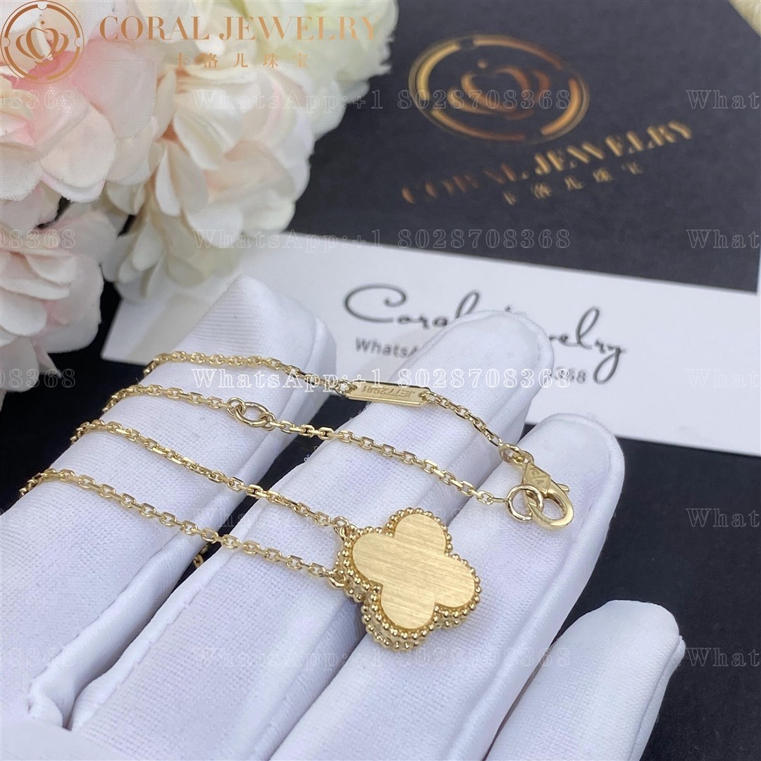 Van Cleef & Arpels Vintage Alhambra 2010 Holiday Necklace Yellow Gold