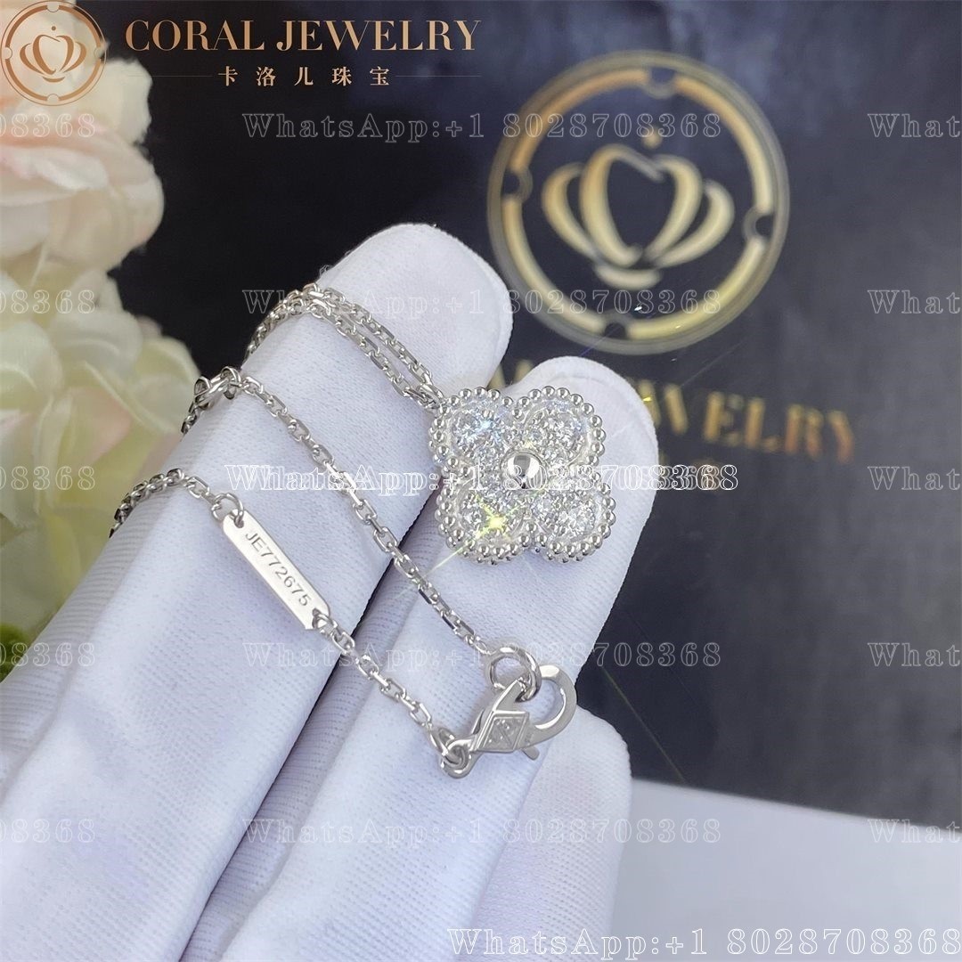 Van Cleef & Arpels Vintage Alhambra pendant White gold, Diamond