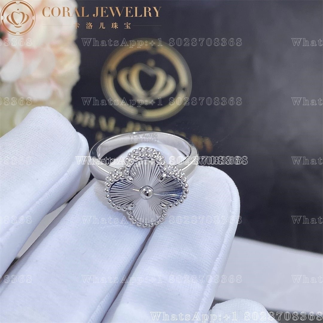 Van Cleef & Arpels Vintage Alhambra ring 18K white gold VCARP9XI00