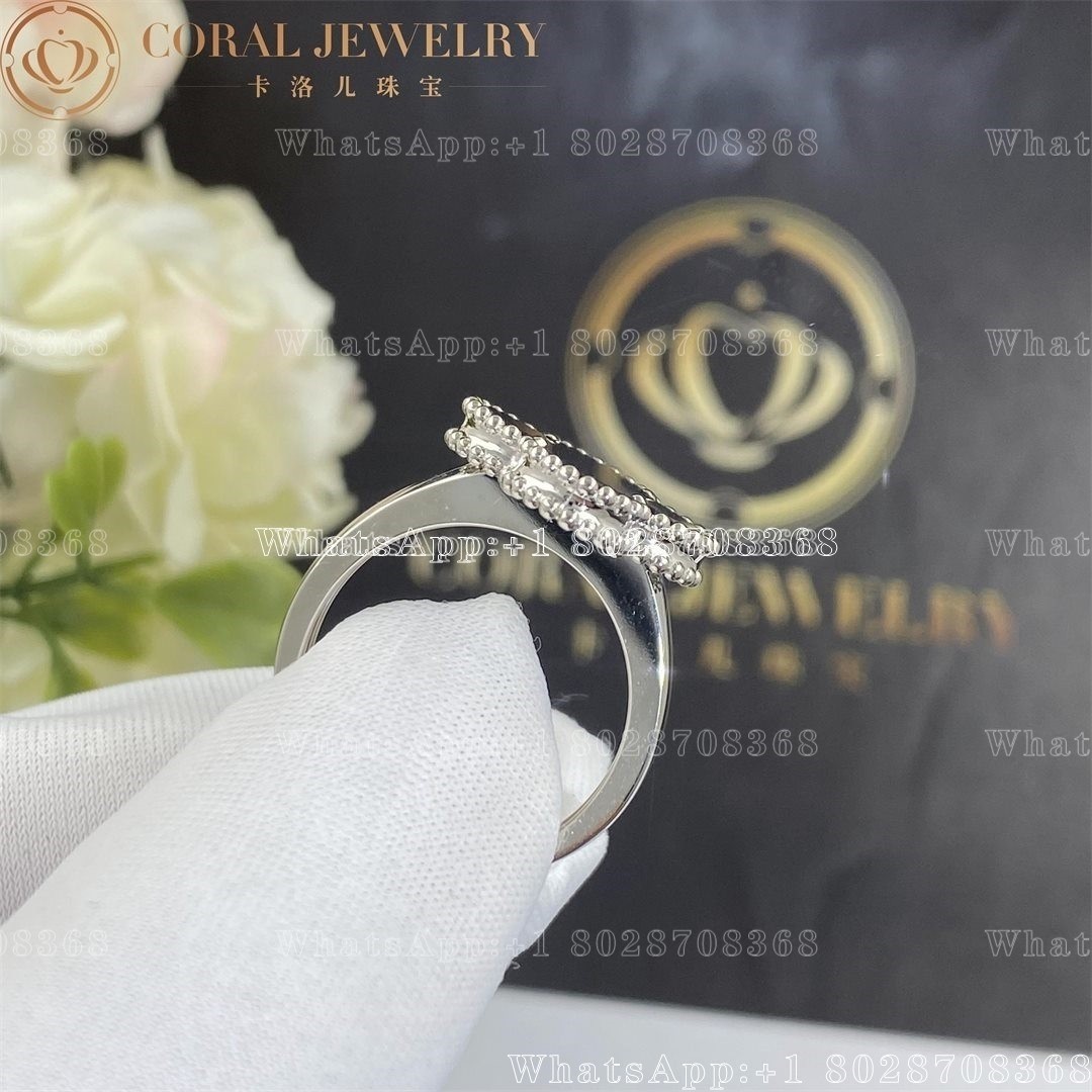 Van Cleef & Arpels Vintage Alhambra ring White gold, Onyx