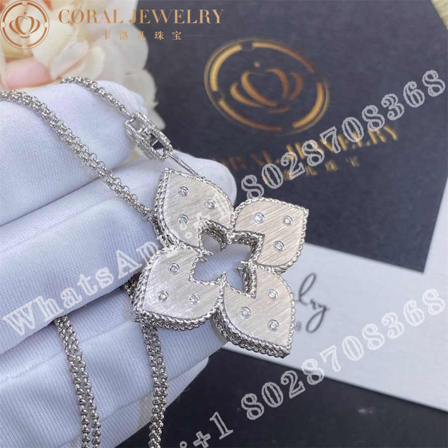 Roberto Coin Venetian Princess Pendant White Gold with Diamonds -34MM - Image 4