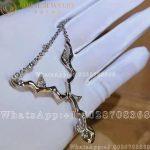 Dior Medium Rose Dior Bagatelle Necklace White Gold and Diamonds - Image 4