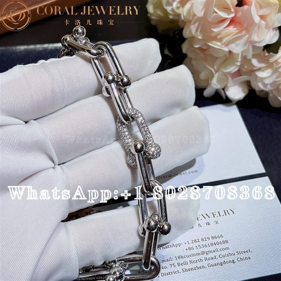 Tiffany HardWear Link Bracelet in White Gold with Diamonds - Image 4