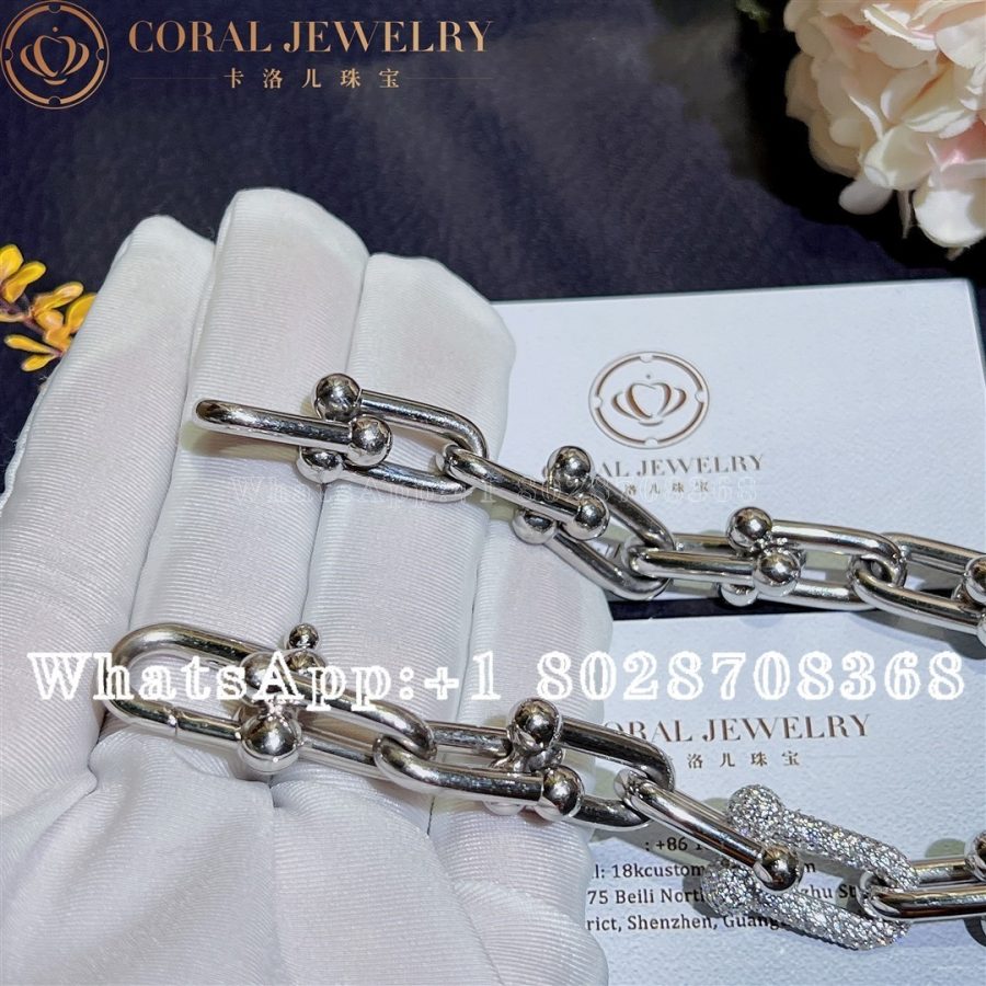 Tiffany HardWear Link Bracelet in White Gold with Diamonds - Image 9