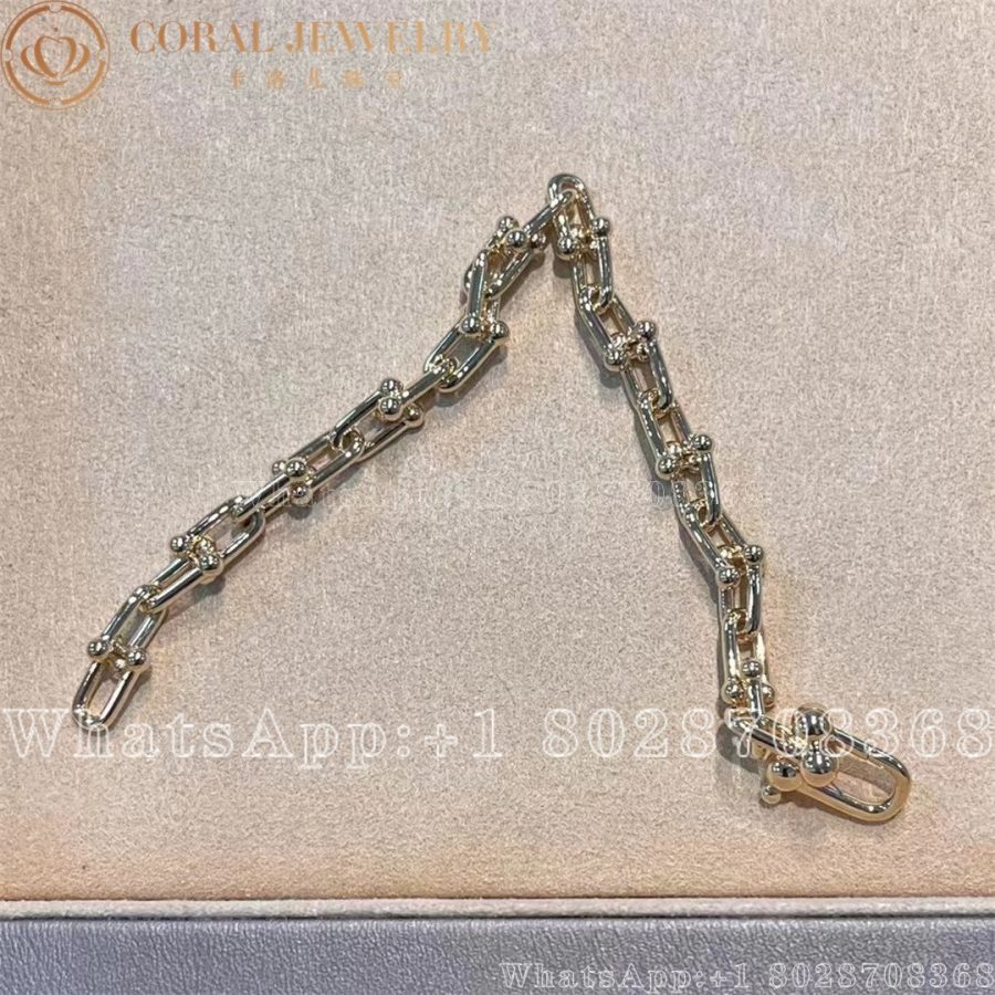 Tiffany HardWear Link Bracelet in Yellow Gold, Medium - Image 3