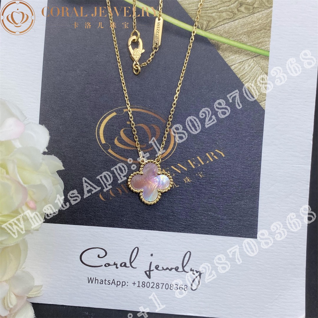 Van Cleef & Arpels Vintage Alhambra pendant Yellow gold, Pink Mother-of-pearl - Image 6