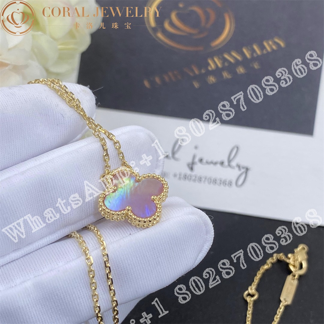 Van Cleef & Arpels Vintage Alhambra pendant Yellow gold, Pink Mother-of-pearl - Image 3