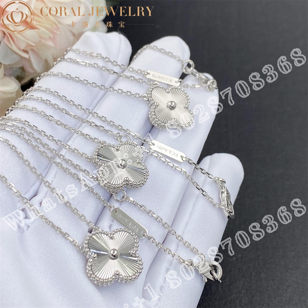 Van Cleef & Arpels Vintage Alhambra pendant 18K white gold VCARP9XG00 - Image 5